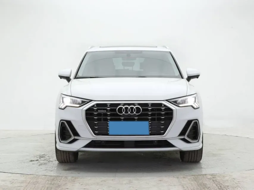 2022 Audi Q3 1.4T 150HP L4 7DCT,autocango,china used car exporter,china ev exporter,chinese used car exporter,chinese used ev exporter