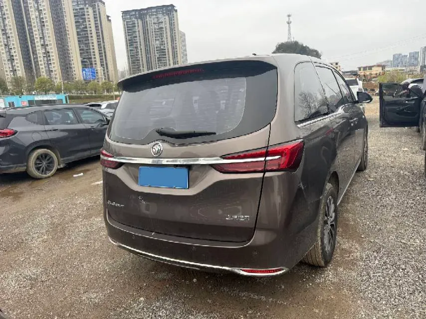 2022 Buick GL8 2.0T 237HP L4 9AT,autocango,china used car exporter,china ev exporter,chinese used car exporter,chinese used ev exporter