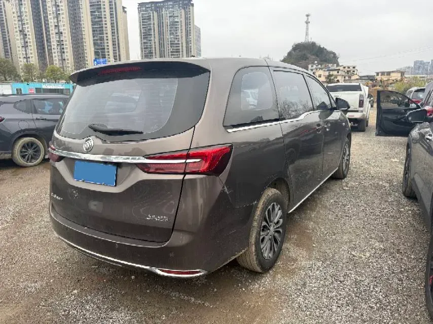 2022 Buick GL8 2.0T 237HP L4 9AT,autocango,china used car exporter,china ev exporter,chinese used car exporter,chinese used ev exporter