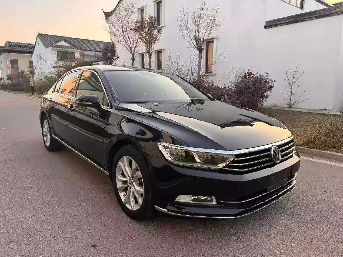 2019 Volkswagen Magotan 2.0T 186HP L4 7DCT,autocango,china used car exporter,china ev exporter,chinese used car exporter,chinese used ev exporter