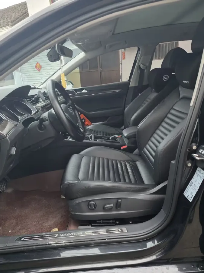 2019 Volkswagen Magotan 2.0T 186HP L4 7DCT,autocango,china used car exporter,china ev exporter,chinese used car exporter,chinese used ev exporter