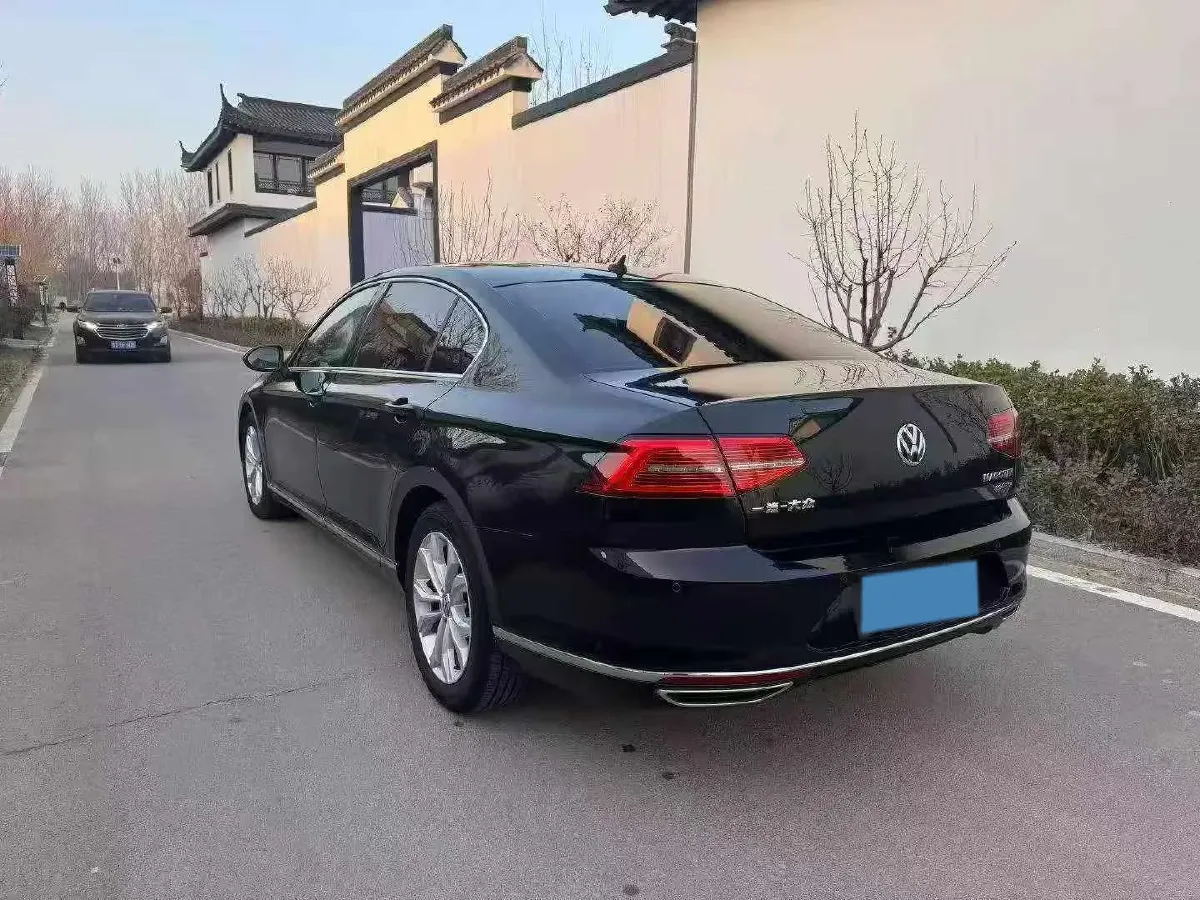 2019 Volkswagen Magotan 2.0T 186HP L4 7DCT,autocango,china used car exporter,china ev exporter,chinese used car exporter,chinese used ev exporter