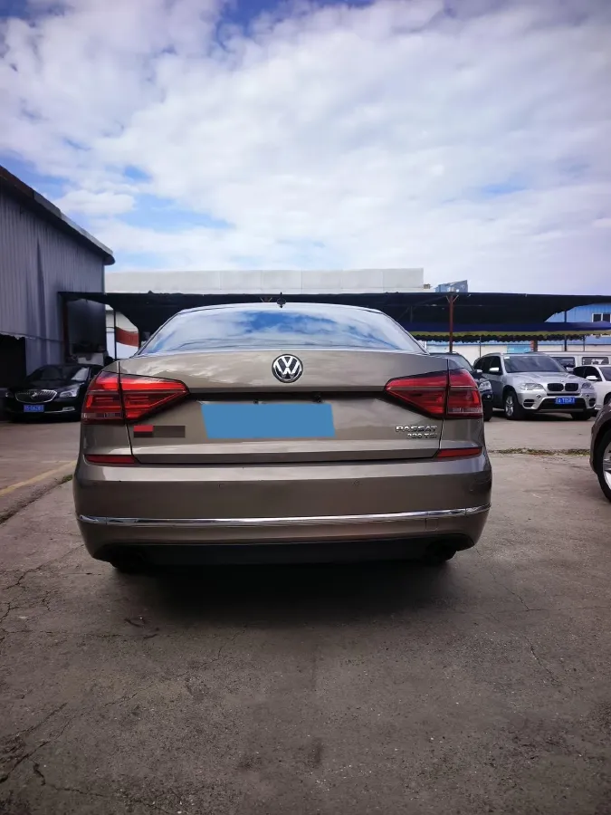 2016 Volkswagen Passat 1.8T 180HP L4 7DCT,autocango,china used car exporter,china ev exporter,chinese used car exporter,chinese used ev exporter