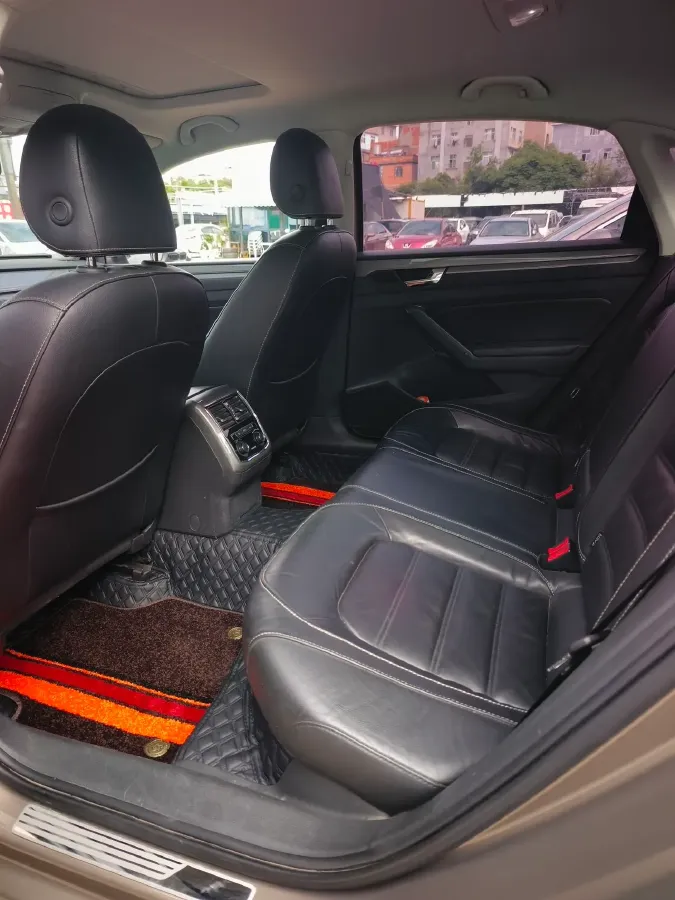 2016 Volkswagen Passat 1.8T 180HP L4 7DCT,autocango,china used car exporter,china ev exporter,chinese used car exporter,chinese used ev exporter