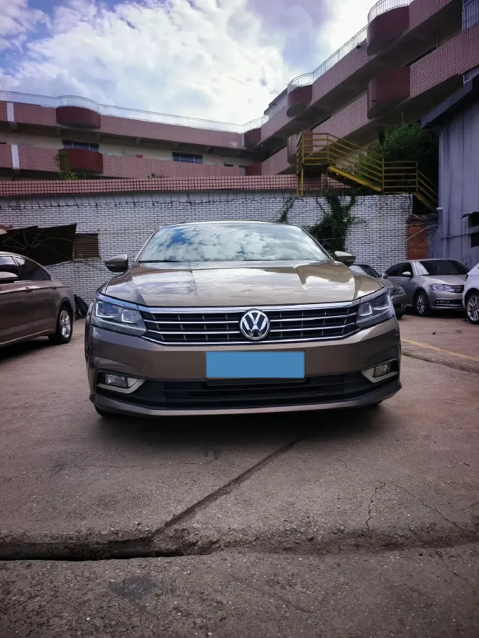 2016 Volkswagen Passat 1.8T 180HP L4 7DCT,autocango,china used car exporter,china ev exporter,chinese used car exporter,chinese used ev exporter