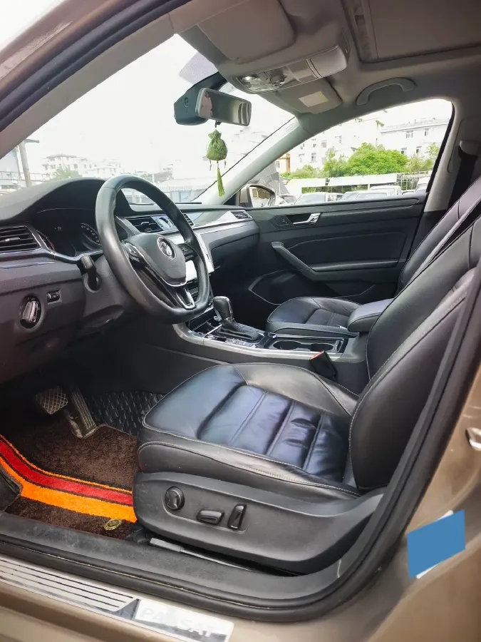 2016 Volkswagen Passat 1.8T 180HP L4 7DCT,autocango,china used car exporter,china ev exporter,chinese used car exporter,chinese used ev exporter