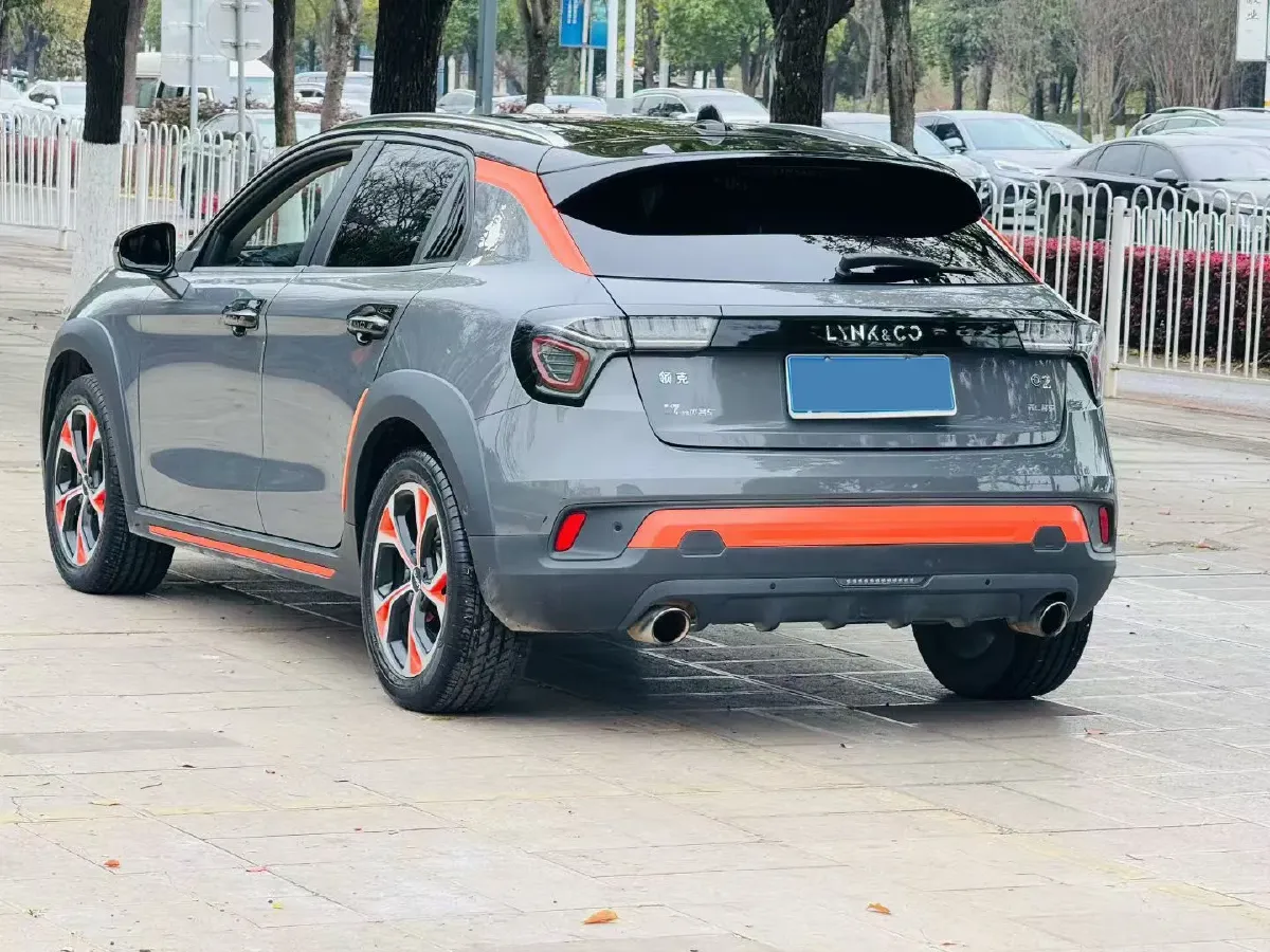 2018 Toyota C-HR 2.0L 171HP L4 CVT,autocango,china used car exporter,china ev exporter,chinese used car exporter,chinese used ev exporter