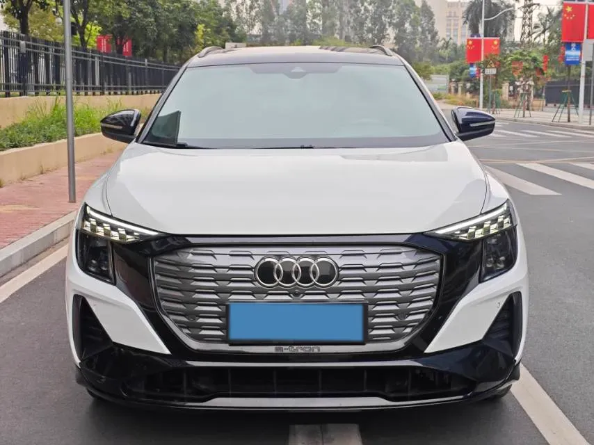 2022 Audi Q5 e-tron BEV 83.4KWH,autocango,china used car exporter,china ev exporter,chinese used car exporter,chinese used ev exporter