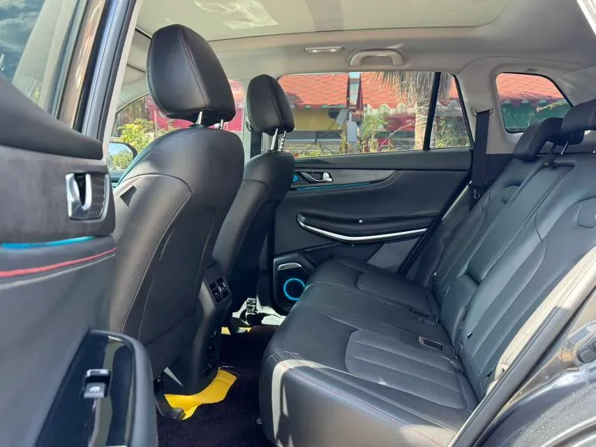 2020 ChangAn CS75 Plus 1.5T 178HP L4 6AT,autocango,china used car exporter,china ev exporter,chinese used car exporter,chinese used ev exporter