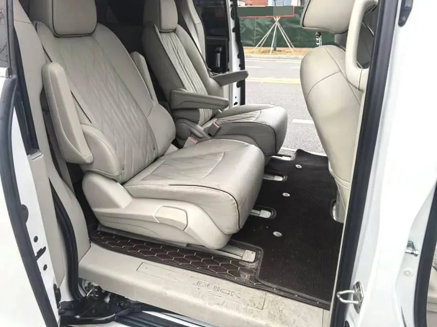 2022 Buick GL8 2.0T 237HP L4 9AT,autocango,china used car exporter,china ev exporter,chinese used car exporter,chinese used ev exporter