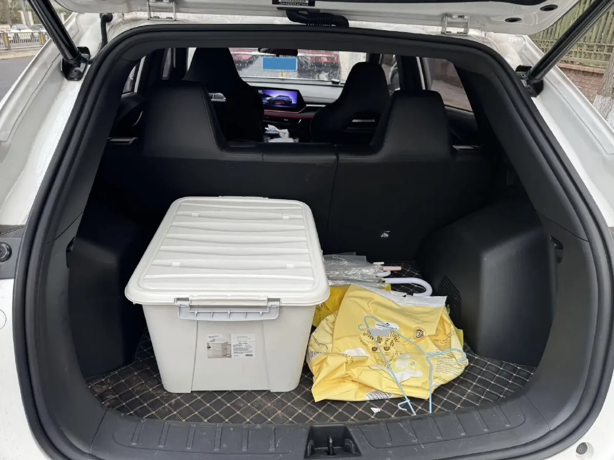 2024 ChangAn X5 PLUS 1.5T 188HP L4 7DCT,autocango,china used car exporter,china ev exporter,chinese used car exporter,chinese used ev exporter