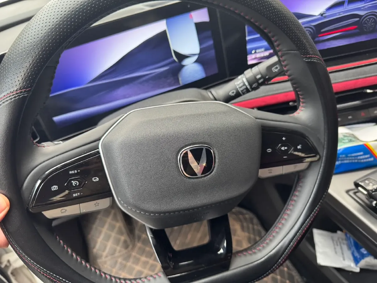 2024 ChangAn X5 PLUS 1.5T 188HP L4 7DCT,autocango,china used car exporter,china ev exporter,chinese used car exporter,chinese used ev exporter