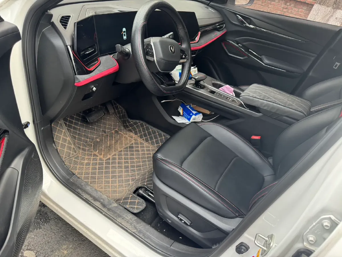 2024 ChangAn X5 PLUS 1.5T 188HP L4 7DCT,autocango,china used car exporter,china ev exporter,chinese used car exporter,chinese used ev exporter