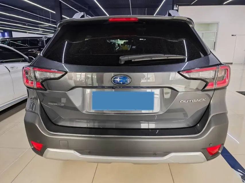 2023 Subaru Outback 2.5L 169HP H4 CVT,autocango,china used car exporter,china ev exporter,chinese used car exporter,chinese used ev exporter