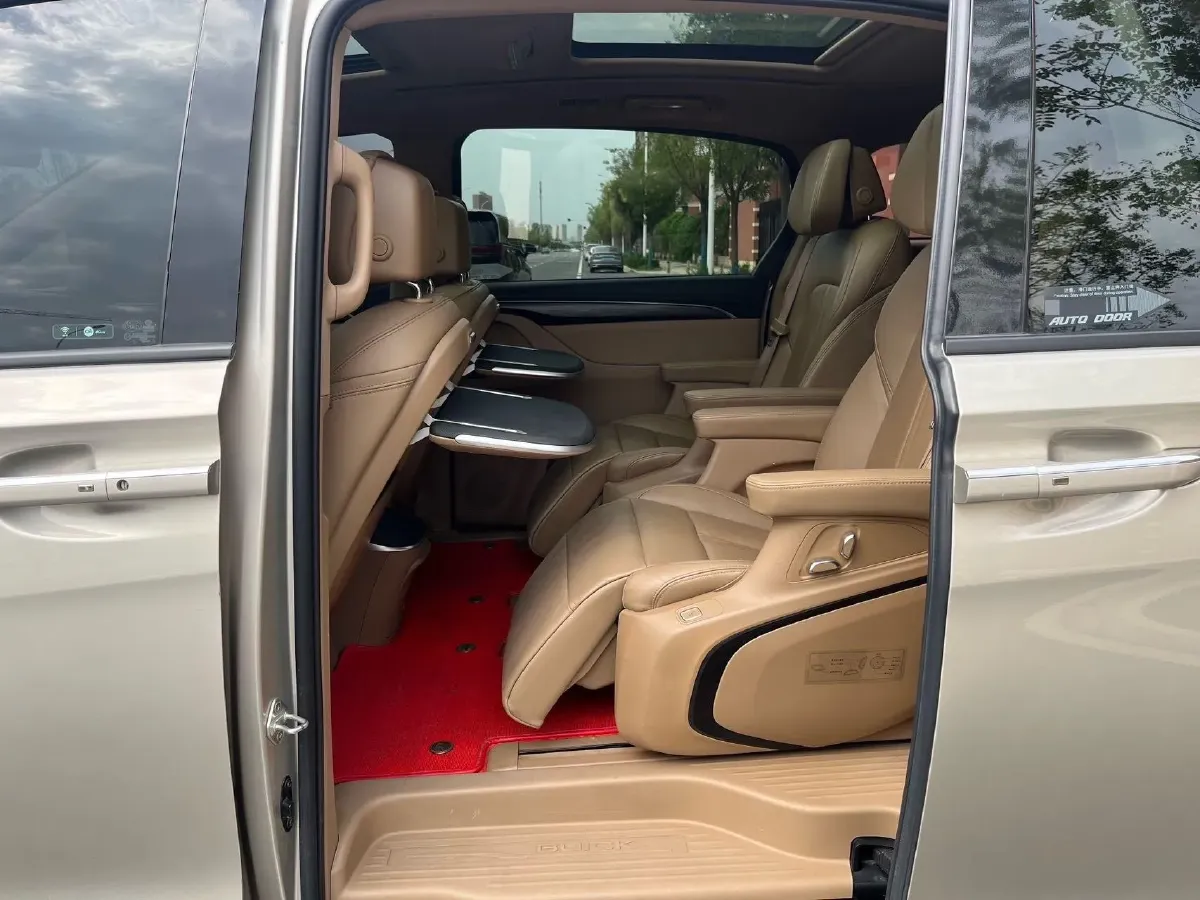 2020 Buick GL8 2.0T 237HP L4 9AT,autocango,china used car exporter,china ev exporter,chinese used car exporter,chinese used ev exporter