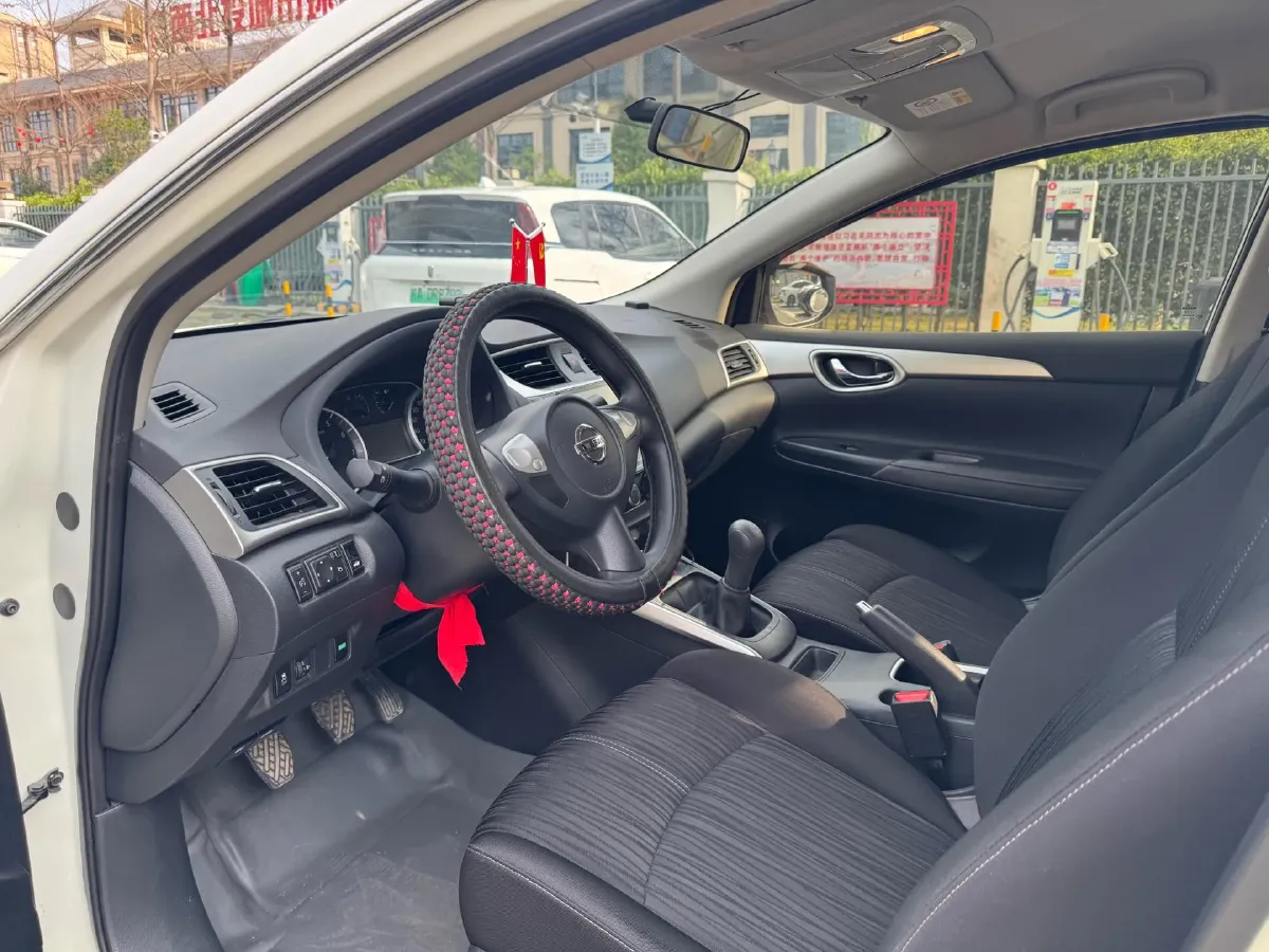 2021 Nissan Sylphy 1.6L 122HP L4 5MT,autocango,china used car exporter,china ev exporter,chinese used car exporter,chinese used ev exporter