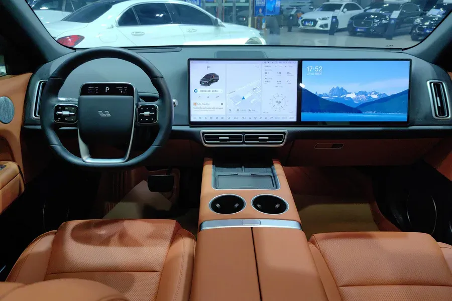 2024 Li L6 Range Extended 154HP L4 REEV 36.8KWH,autocango,china used car exporter,china ev exporter,chinese used car exporter,chinese used ev exporter