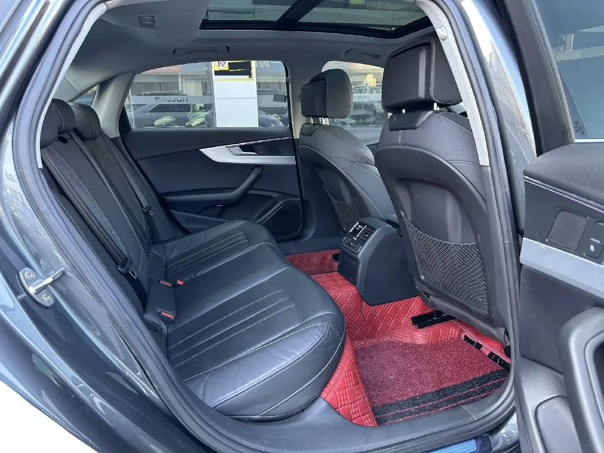 2020 Audi A4L 2.0T 190HP L4 7DCT,autocango,china used car exporter,china ev exporter,chinese used car exporter,chinese used ev exporter