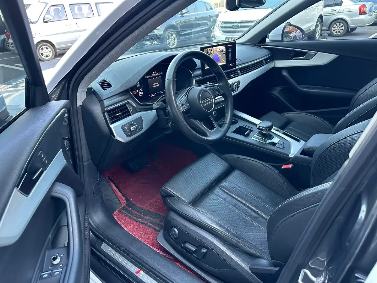 2020 Audi A4L 2.0T 190HP L4 7DCT,autocango,china used car exporter,china ev exporter,chinese used car exporter,chinese used ev exporter