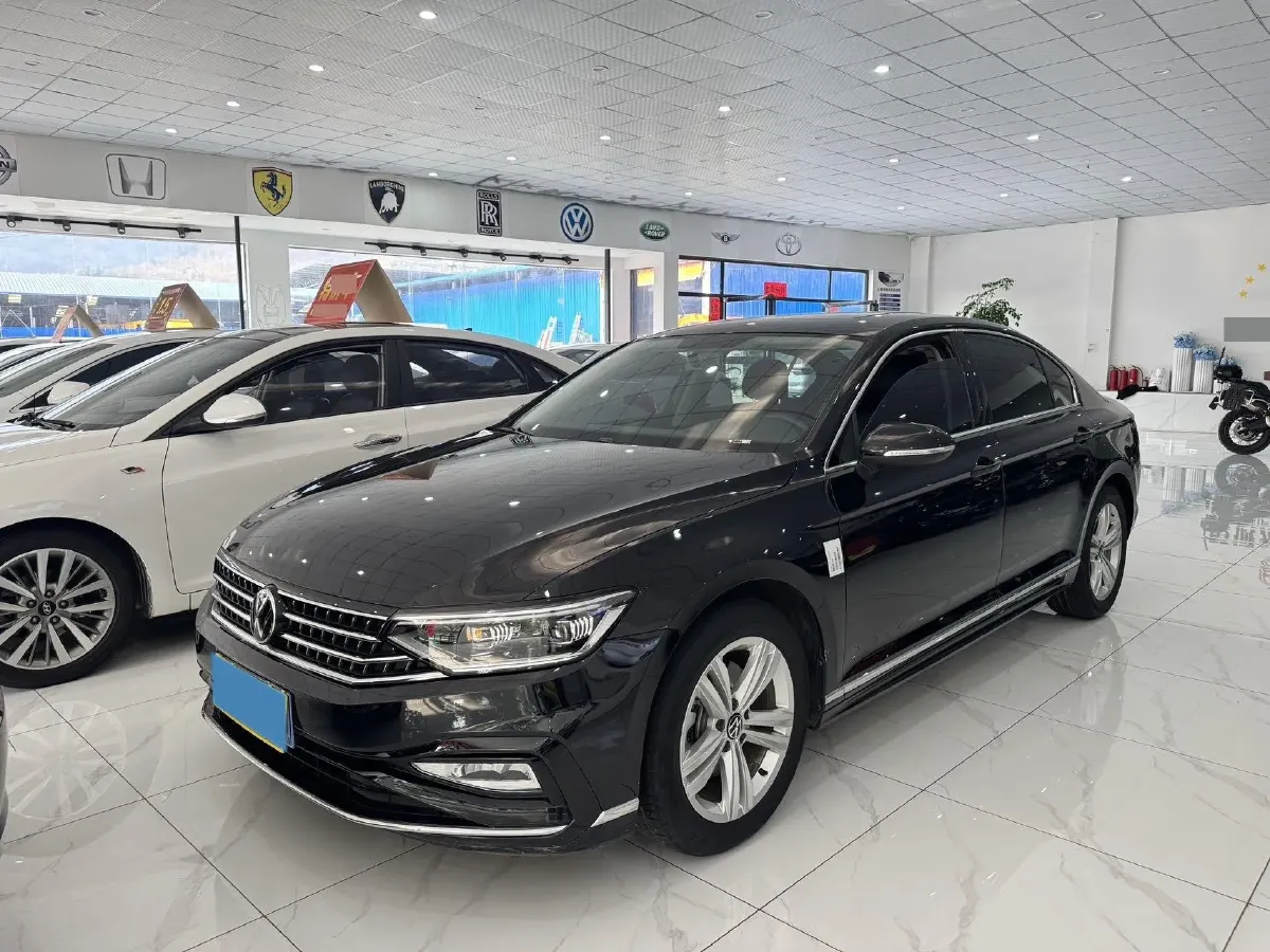 2024 Volkswagen Magotan 1.4T 150HP L4 7DCT,autocango,china used car exporter,china ev exporter,chinese used car exporter,chinese used ev exporter