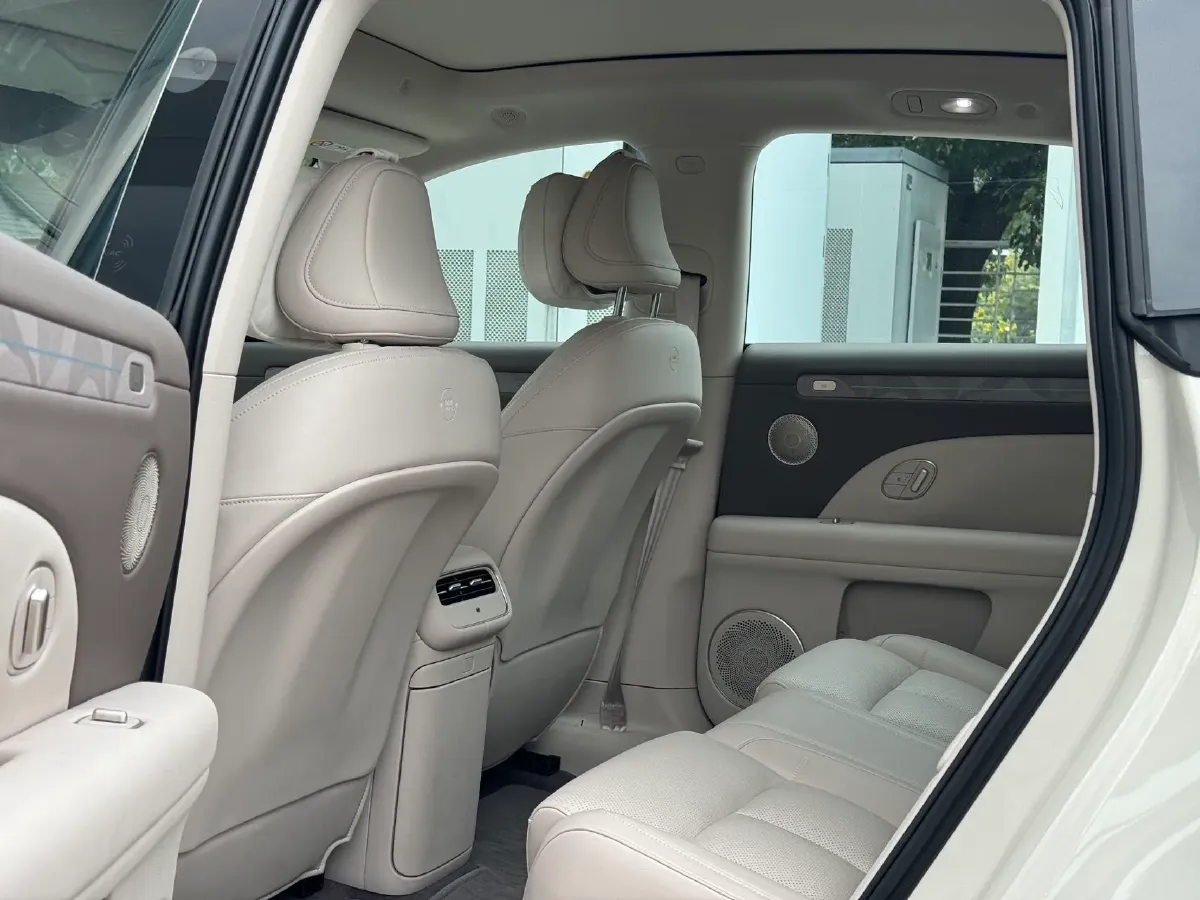 2026 IM LS6 BEV,autocango,china used car exporter,china ev exporter,chinese used car exporter,chinese used ev exporter