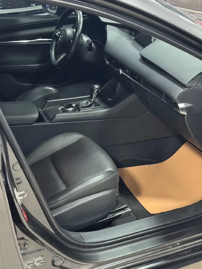 2022 Mazda 3 Axela 2.0L 158HP L4 6AT,autocango,china used car exporter,china ev exporter,chinese used car exporter,chinese used ev exporter