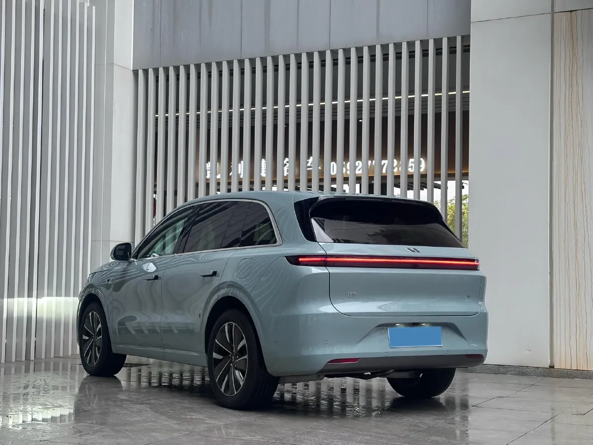 2025 Li L6 Range Extended 154HP L4 REEV,autocango,china used car exporter,china ev exporter,chinese used car exporter,chinese used ev exporter