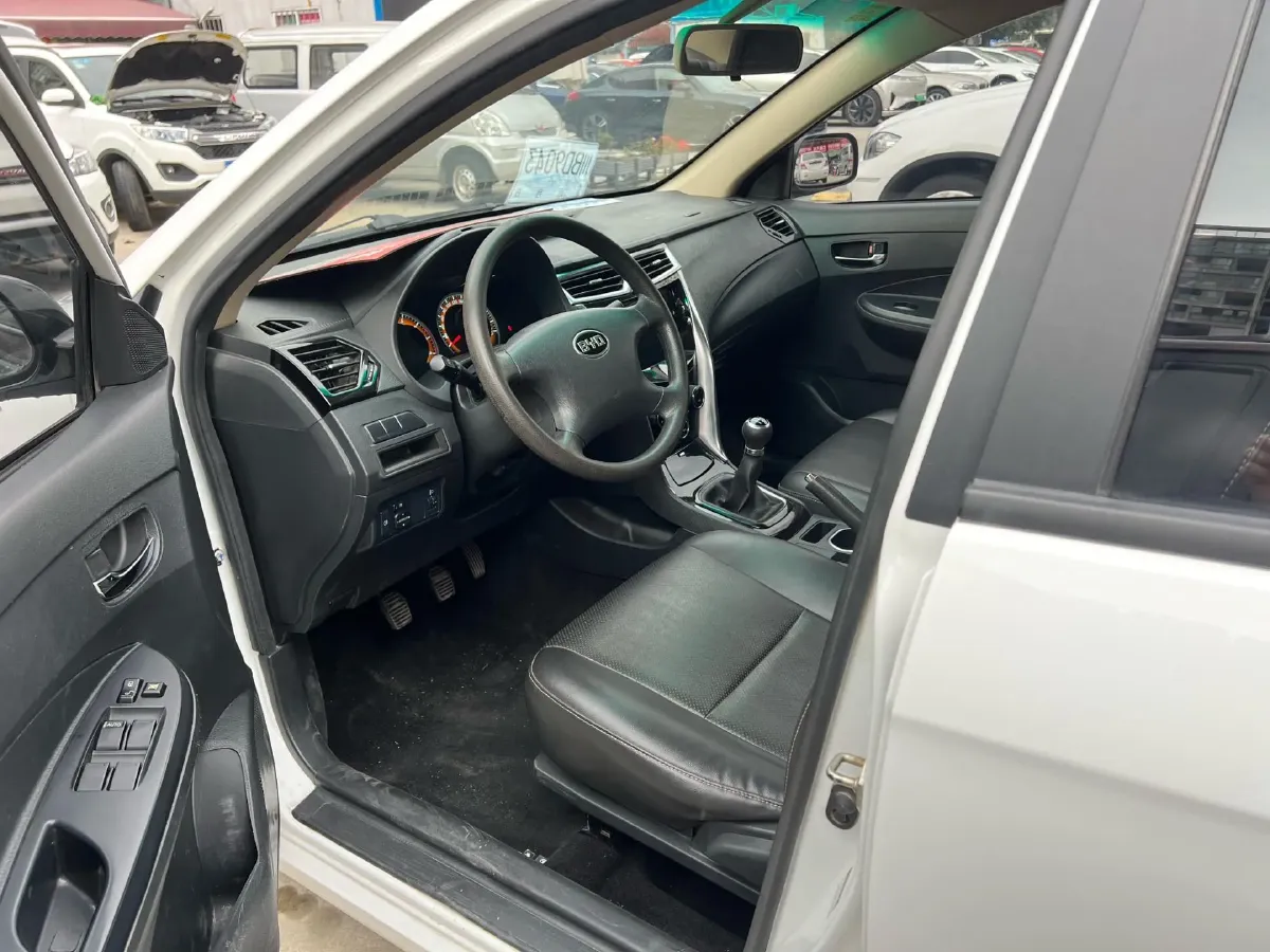 2020 BYD F3 1.5L 109HP L4 5MT,autocango,china used car exporter,china ev exporter,chinese used car exporter,chinese used ev exporter