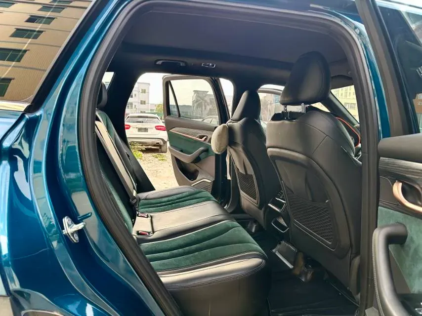 2021 Geely Monjaro 2.0T 218HP L4 7DCT,autocango,china used car exporter,china ev exporter,chinese used car exporter,chinese used ev exporter