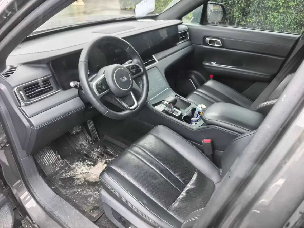 2020 Li ONE Range Extended 131HP REEV 40.5KWH,autocango,china used car exporter,china ev exporter,chinese used car exporter,chinese used ev exporter