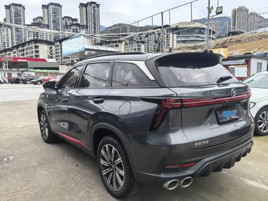 2022 ChangAn CS75 Plus 2.0T 233HP L4 8AT,autocango,china used car exporter,china ev exporter,chinese used car exporter,chinese used ev exporter