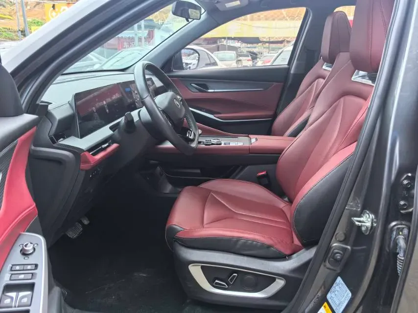 2022 ChangAn CS75 Plus 2.0T 233HP L4 8AT,autocango,china used car exporter,china ev exporter,chinese used car exporter,chinese used ev exporter