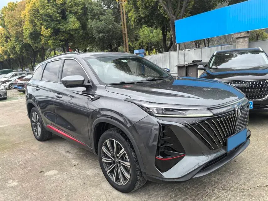 2022 ChangAn CS75 Plus 2.0T 233HP L4 8AT,autocango,china used car exporter,china ev exporter,chinese used car exporter,chinese used ev exporter