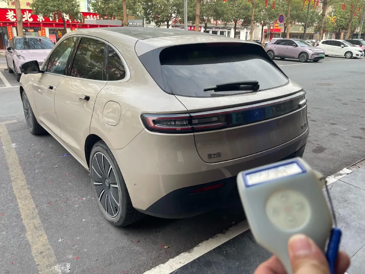 2022 Infiniti Q50L 2.0T 211HP L4 7AT,autocango,china used car exporter,china ev exporter,chinese used car exporter,chinese used ev exporter