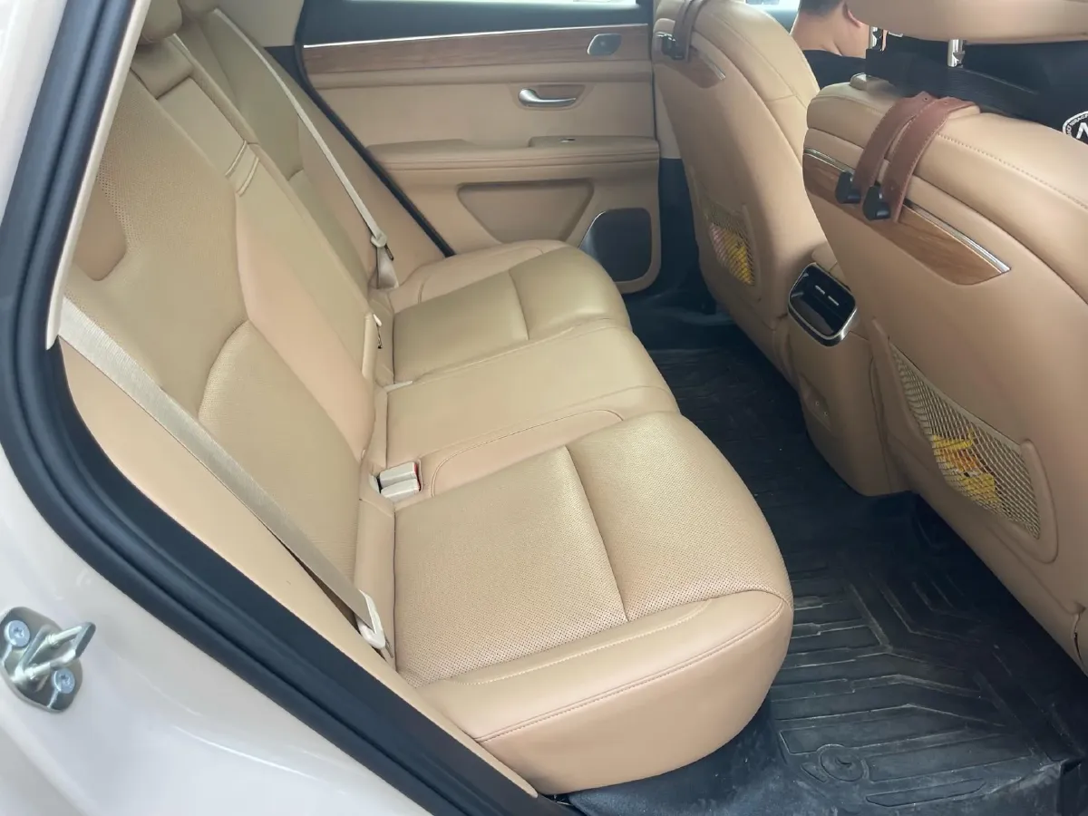 2022 Infiniti Q50L 2.0T 211HP L4 7AT,autocango,china used car exporter,china ev exporter,chinese used car exporter,chinese used ev exporter