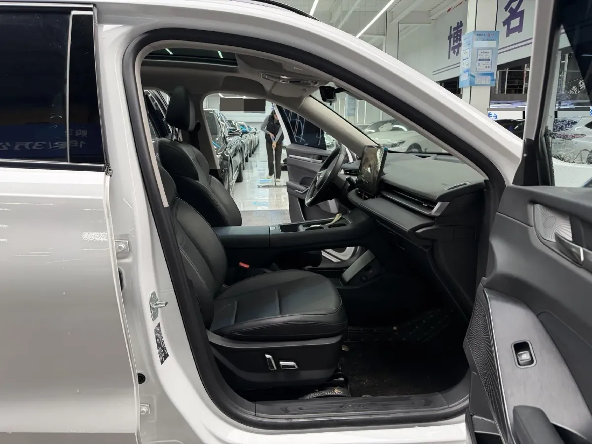 2024 Haval H6 1.5T 184HP L4 7DCT,autocango,china used car exporter,china ev exporter,chinese used car exporter,chinese used ev exporter