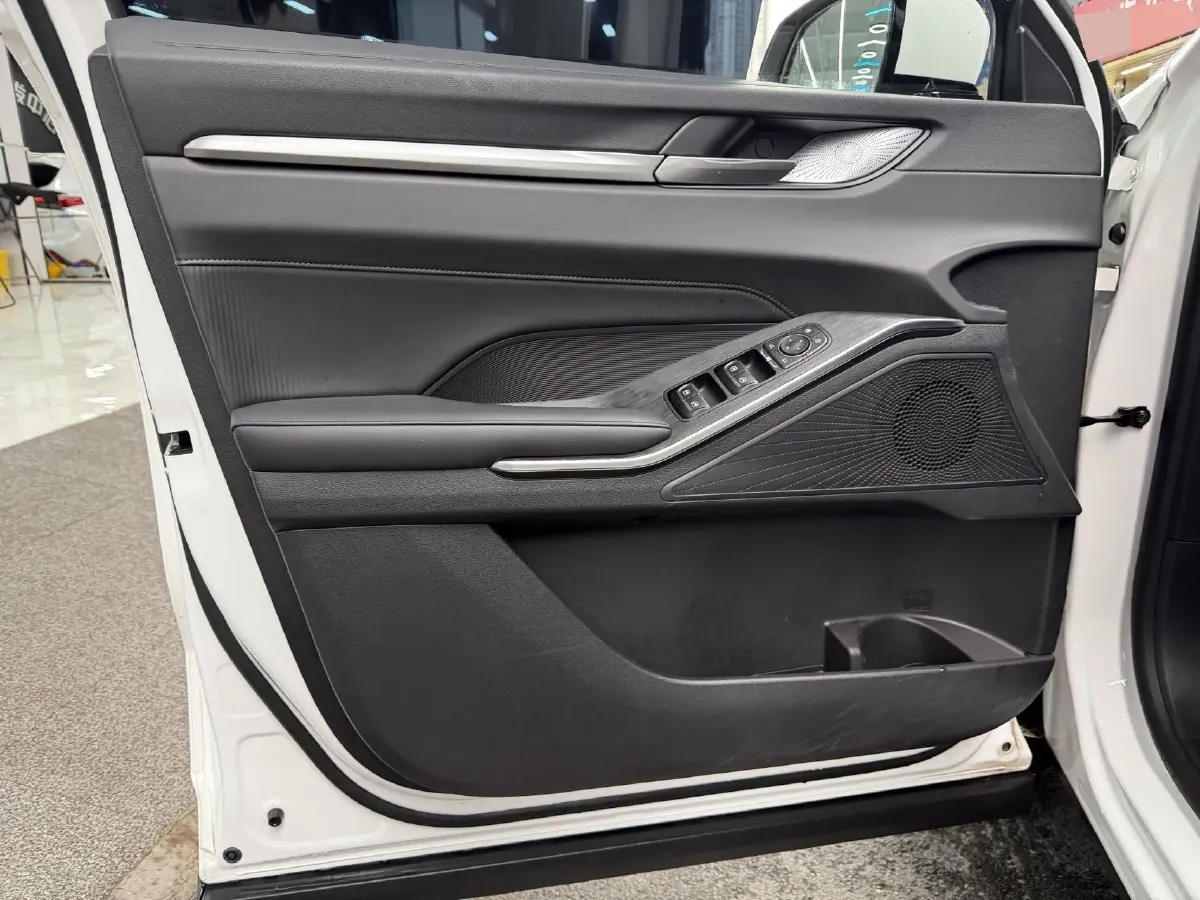 2024 Haval H6 1.5T 184HP L4 7DCT,autocango,china used car exporter,china ev exporter,chinese used car exporter,chinese used ev exporter