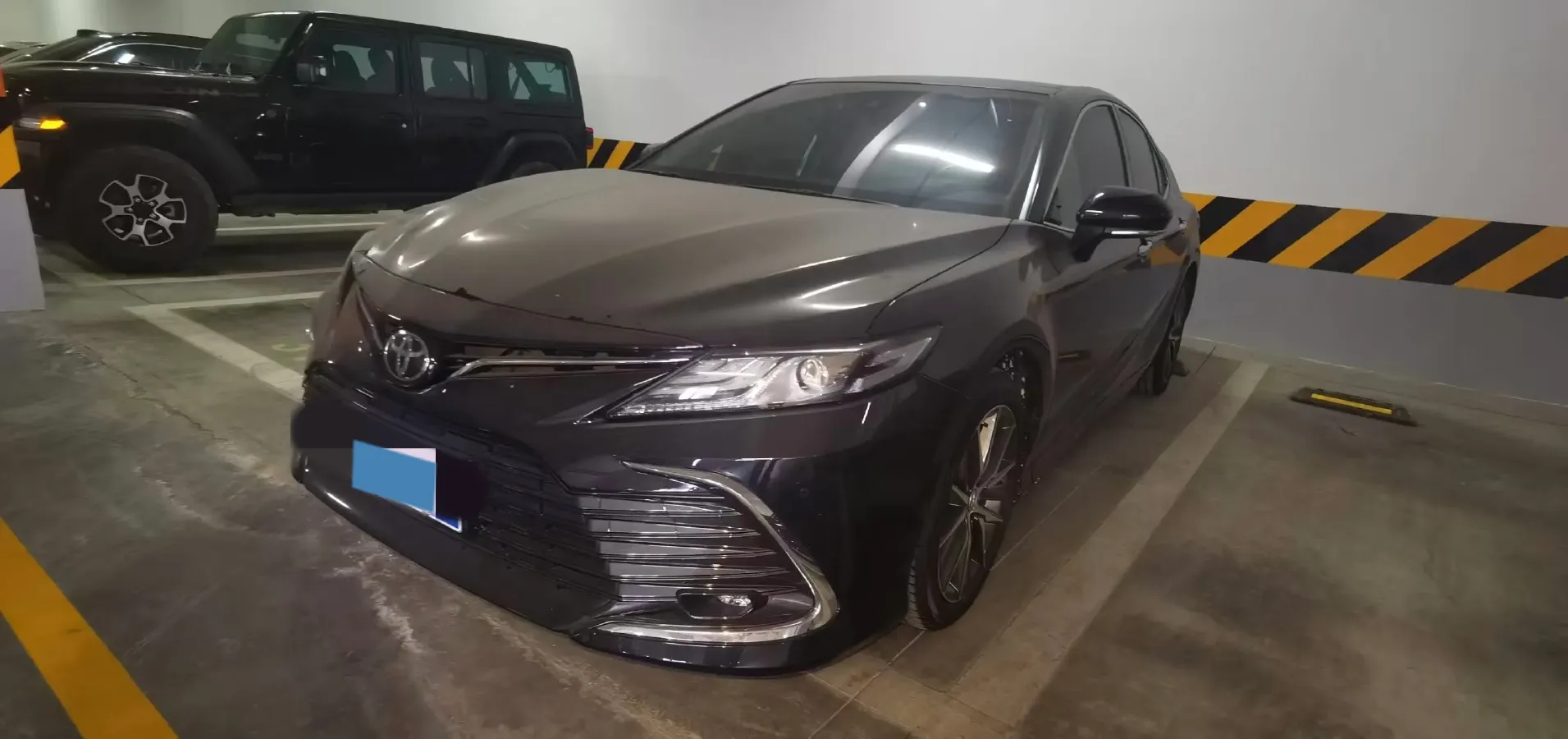 2021 Toyota Camry 2.5L 209HP L4 8AT,autocango,china used car exporter,china ev exporter,chinese used car exporter,chinese used ev exporter