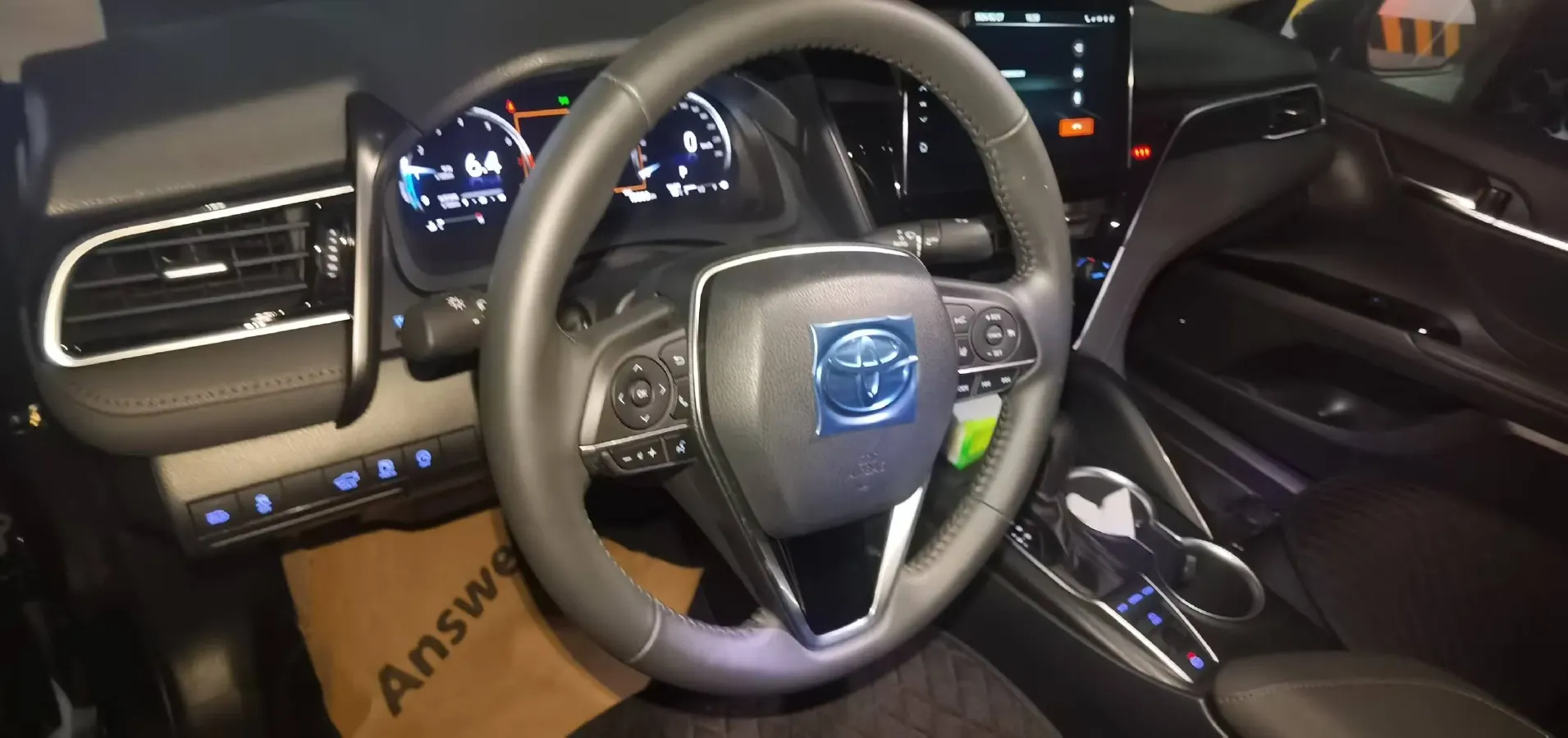 2021 Toyota Camry 2.5L 209HP L4 8AT,autocango,china used car exporter,china ev exporter,chinese used car exporter,chinese used ev exporter