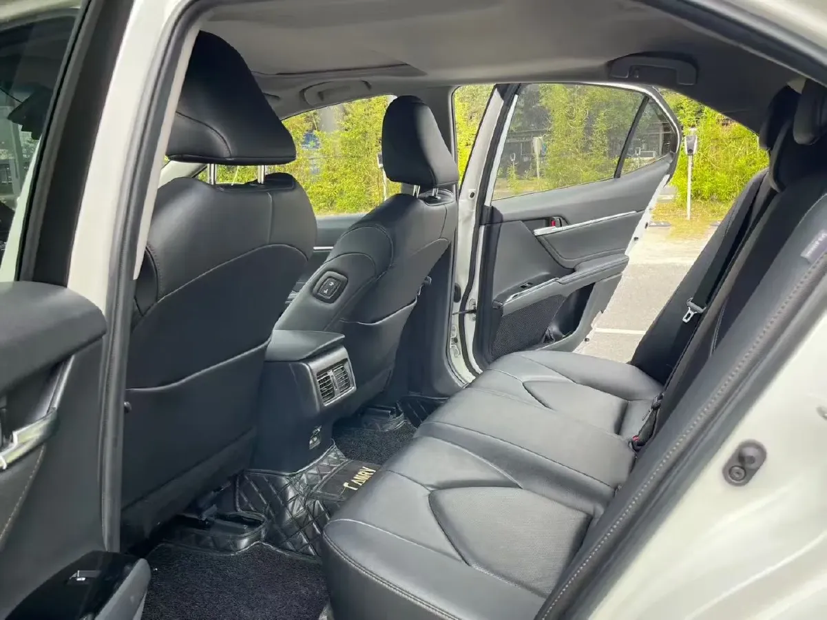 2019 Toyota Camry 2.0L 178HP L4 CVT,autocango,china used car exporter,china ev exporter,chinese used car exporter,chinese used ev exporter