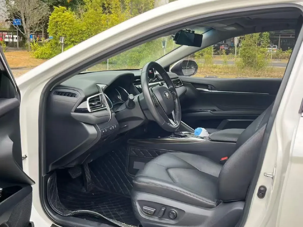 2019 Toyota Camry 2.0L 178HP L4 CVT,autocango,china used car exporter,china ev exporter,chinese used car exporter,chinese used ev exporter