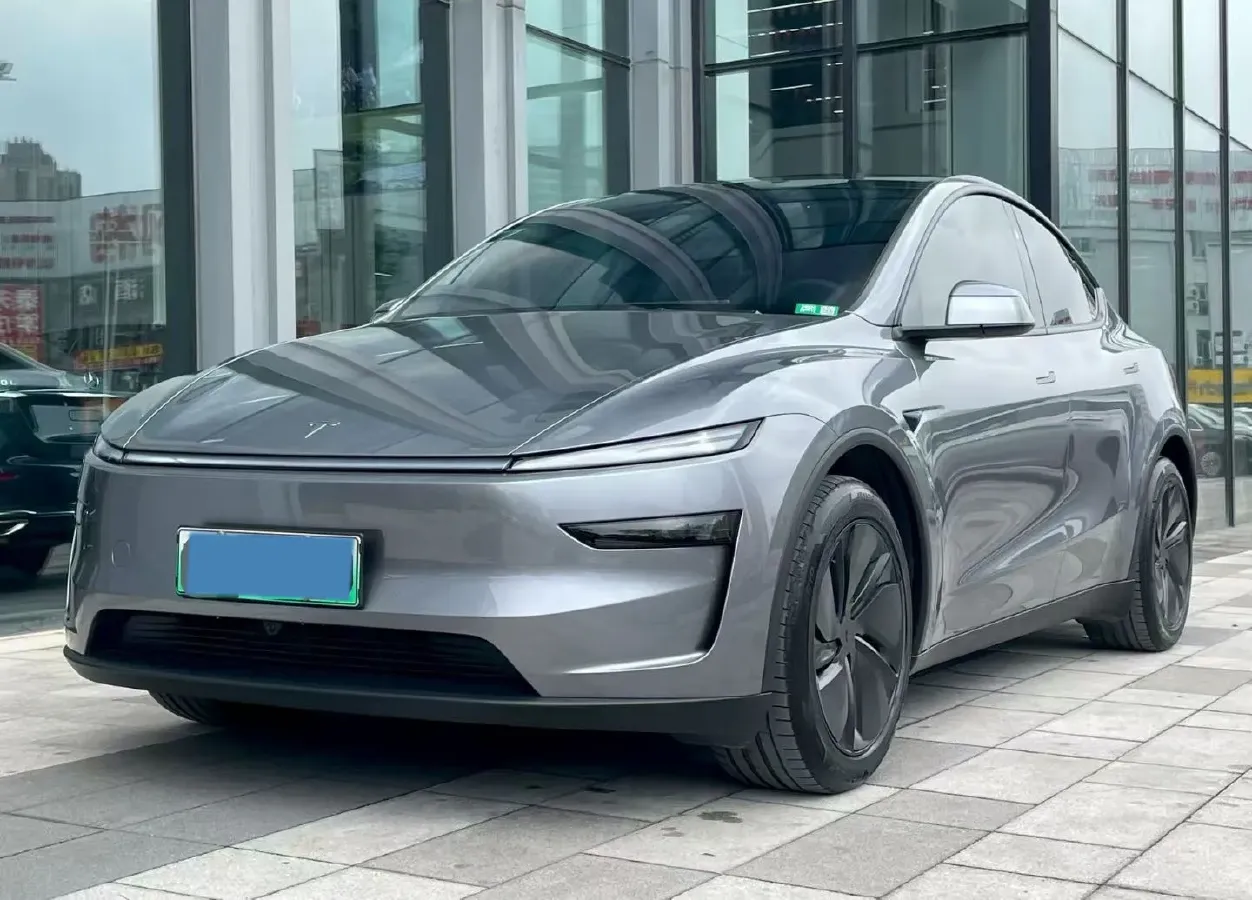 2025 Tesla Model Y BEV,autocango,china used car exporter,china ev exporter,chinese used car exporter,chinese used ev exporter