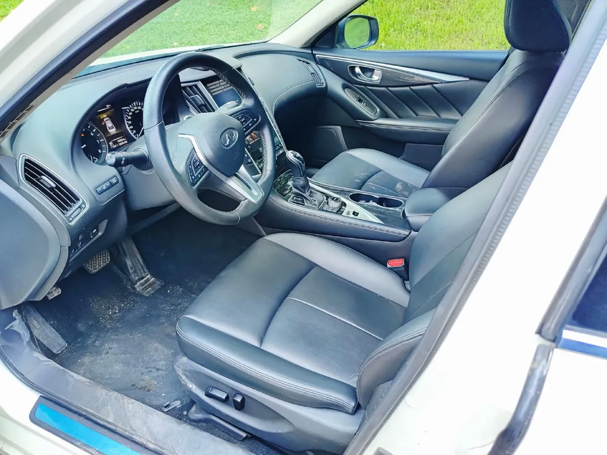 2022 Infiniti Q50L 2.0T 211HP L4 7AT,autocango,china used car exporter,china ev exporter,chinese used car exporter,chinese used ev exporter