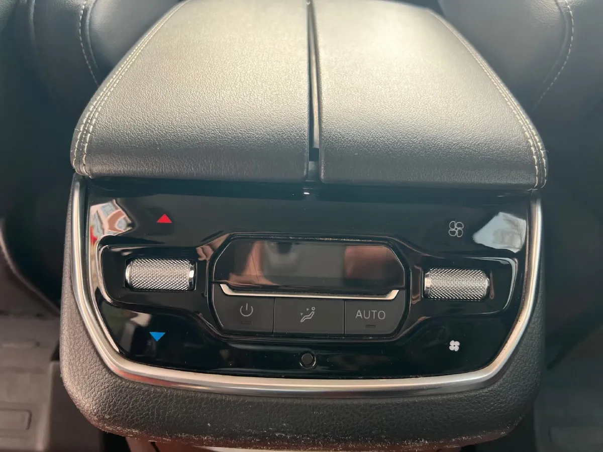 2020 MAXUS G20 2.0T 224HP L4 8AT,autocango,china used car exporter,china ev exporter,chinese used car exporter,chinese used ev exporter