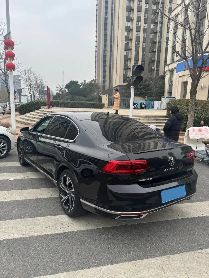 2020 Volkswagen Magotan 2.0T 186HP L4 7DCT,autocango,china used car exporter,china ev exporter,chinese used car exporter,chinese used ev exporter
