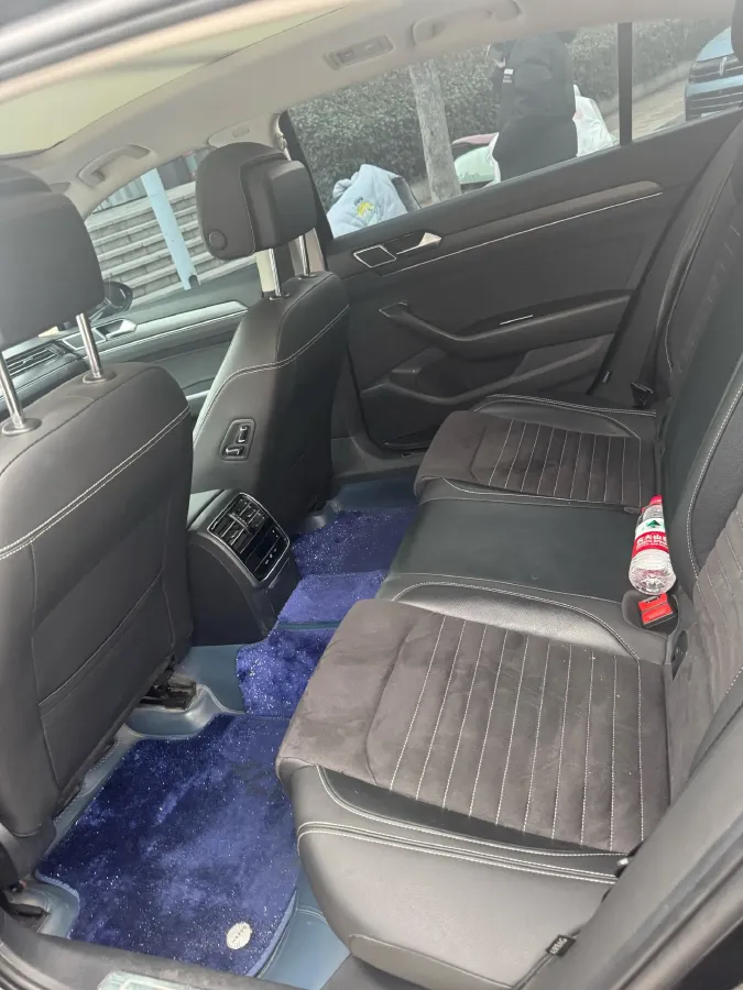 2020 Volkswagen Magotan 2.0T 186HP L4 7DCT,autocango,china used car exporter,china ev exporter,chinese used car exporter,chinese used ev exporter