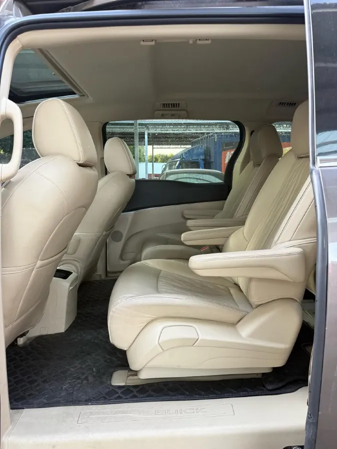 2023 Buick GL8 2.0T 237HP L4 9AT,autocango,china used car exporter,china ev exporter,chinese used car exporter,chinese used ev exporter