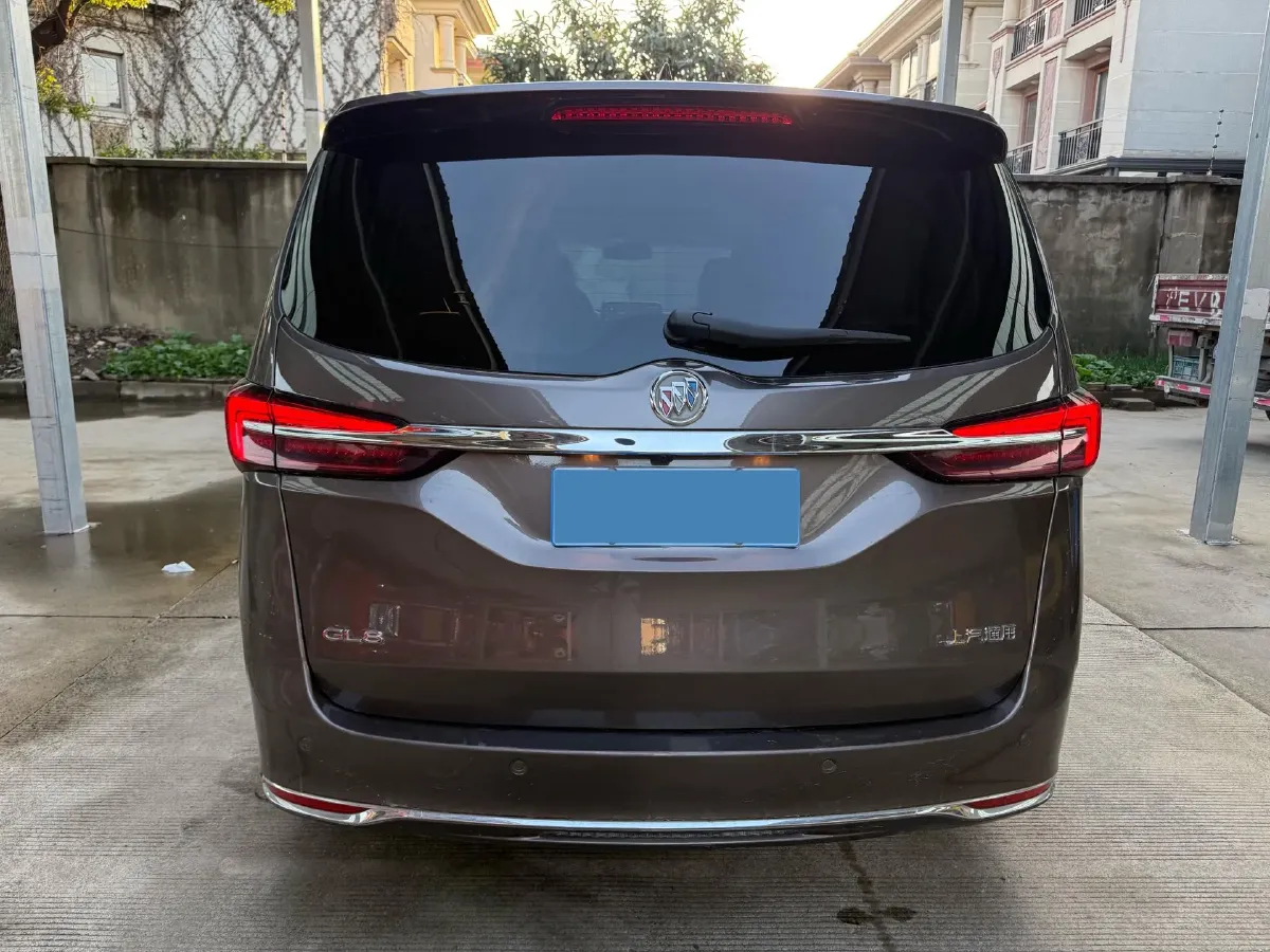 2023 Buick GL8 2.0T 237HP L4 9AT,autocango,china used car exporter,china ev exporter,chinese used car exporter,chinese used ev exporter