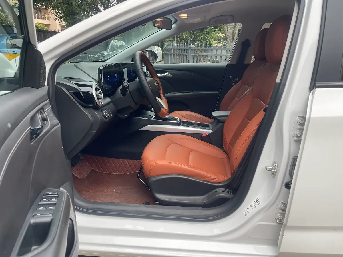 2023 Chevrolet Monza 1.5L 113HP L4 6DCT,autocango,china used car exporter,china ev exporter,chinese used car exporter,chinese used ev exporter