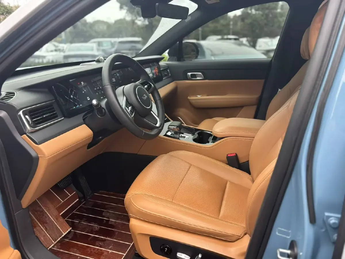 2021 Li ONE Range Extended 131HP REEV 40.5KWH,autocango,china used car exporter,china ev exporter,chinese used car exporter,chinese used ev exporter